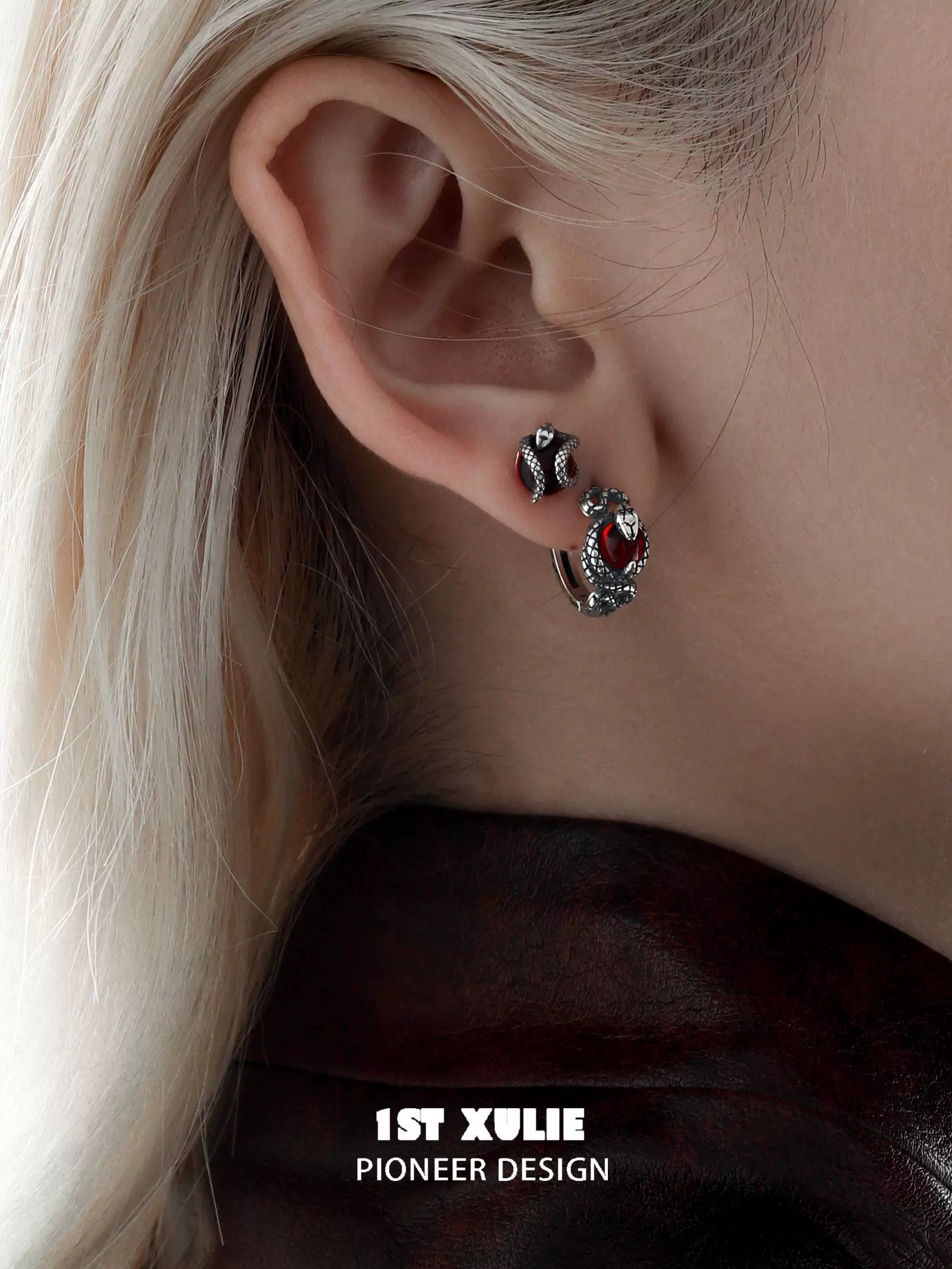 Y2K snake earrings featuring detailed design and red accents for a trendy look