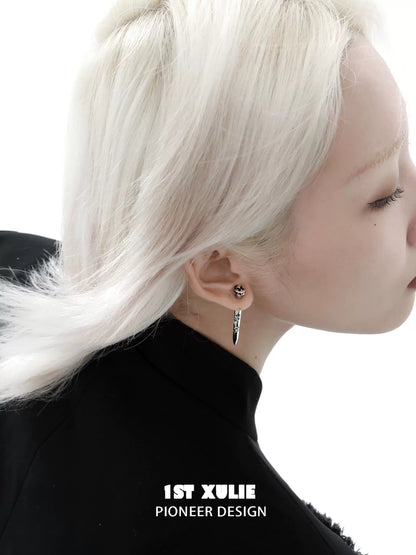 Stylish punk butterfly earrings featuring unique design elements for edgy fashion lovers