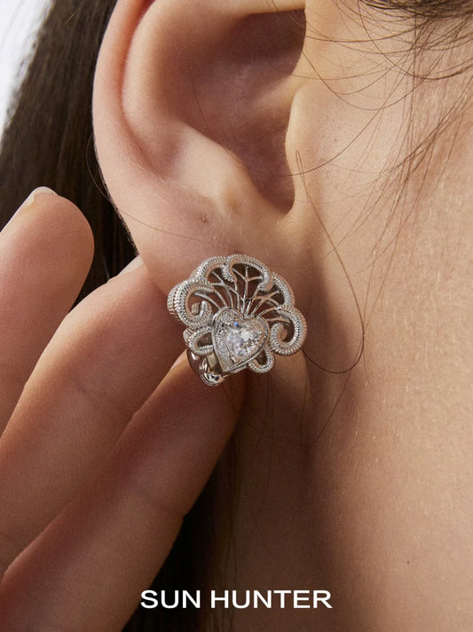 Elegant SUN HUNTER spring lace keychain earrings featuring a heart-shaped design for stylish accessorizing