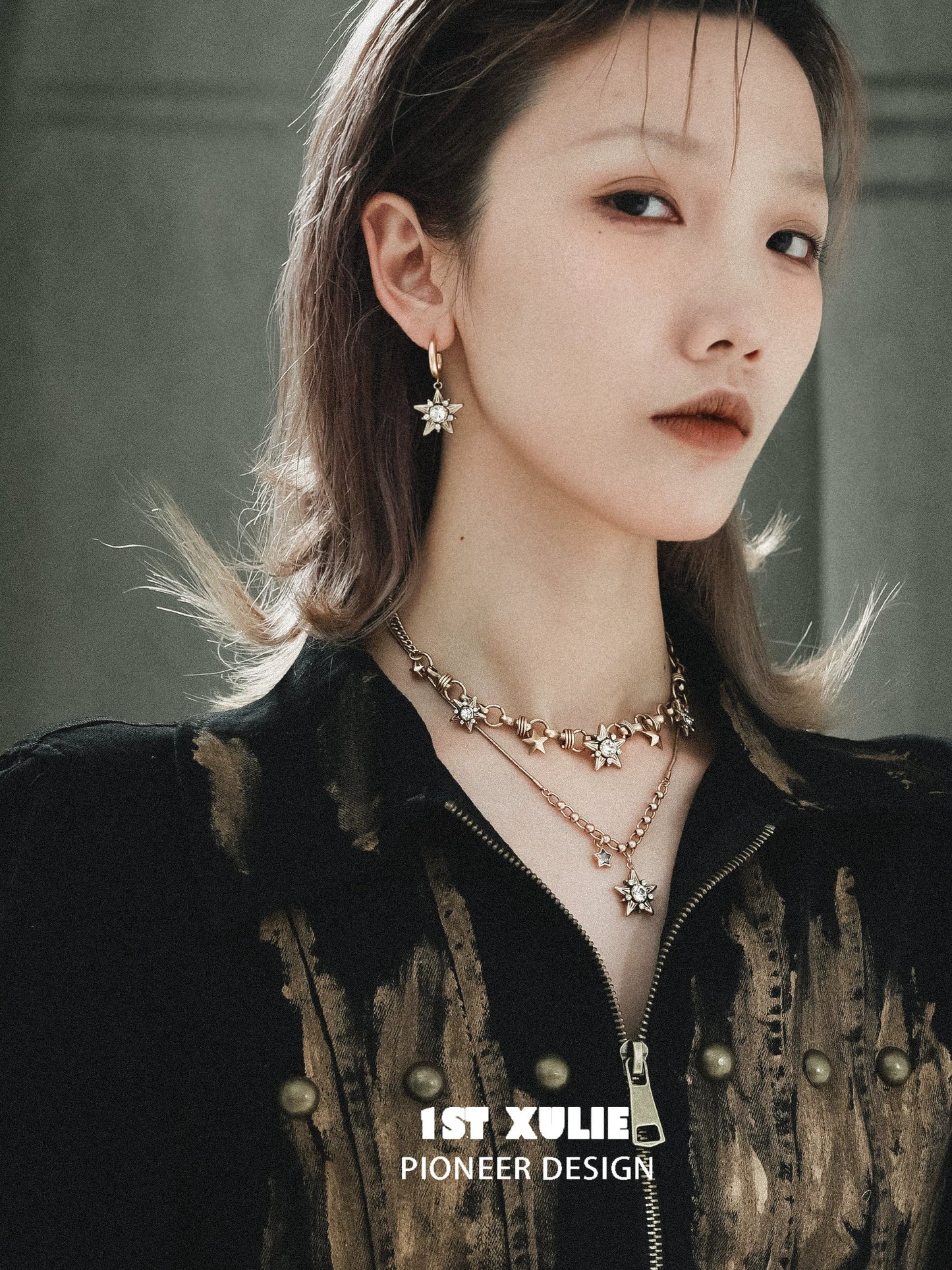 Elegant vintage starlight pendant necklace paired with matching earrings for a sophisticated look
