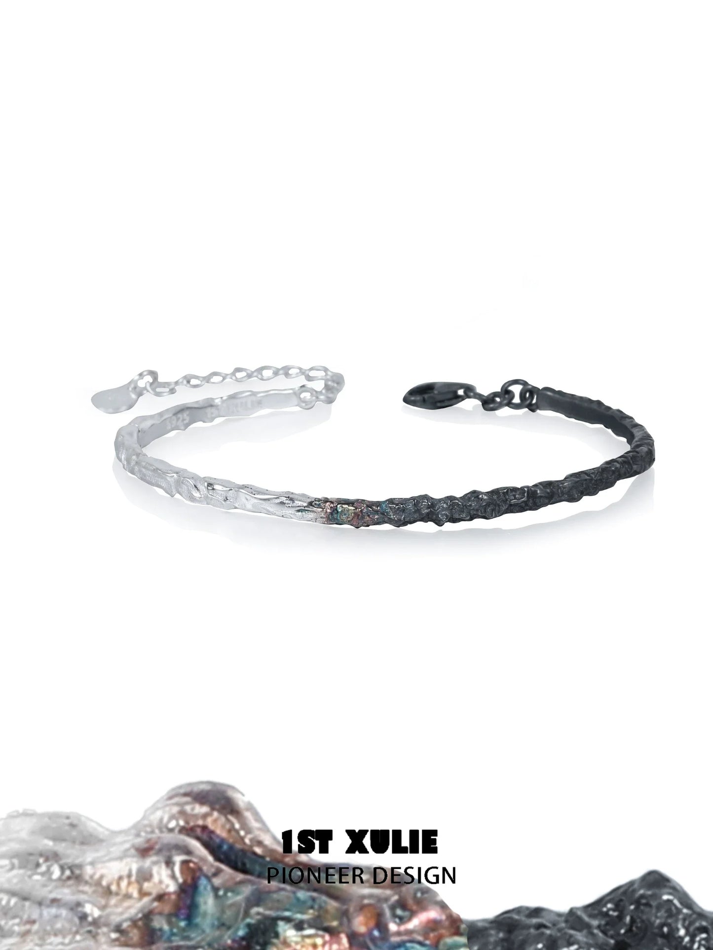 Y2K black and white couple bracelet featuring a unique wavy design for stylish couples