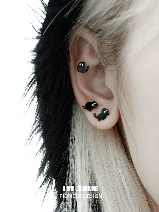 Y2K black cat earrings featuring cute designs for a trendy accessory look