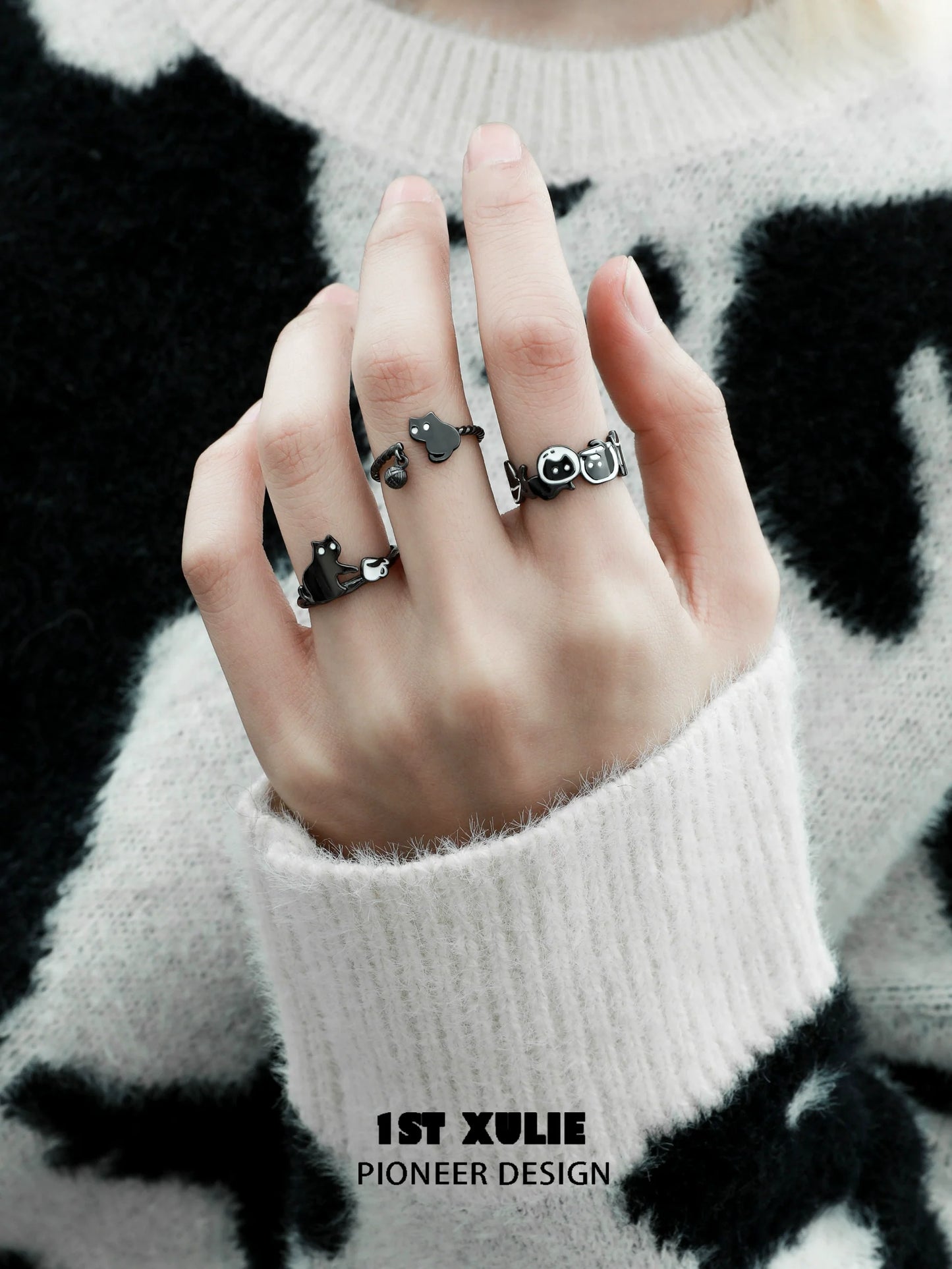 Y2K black cat ring set featuring unique designs on silver-tone bands for trendy accessories