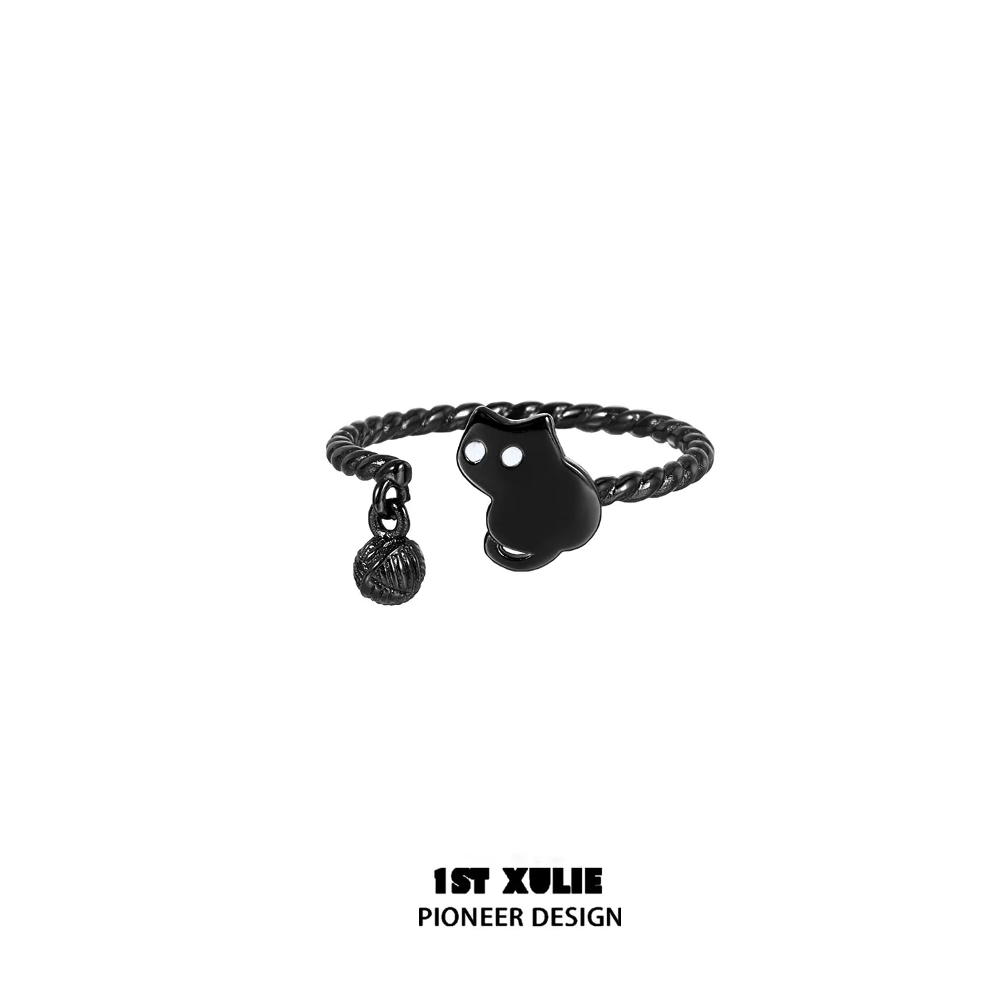 Y2K black cat ring featuring a cute cat design and a dangling yarn ball for trendy accessories