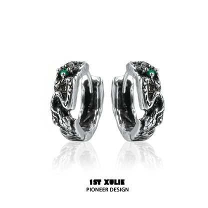 Y2K black snake earrings with intricate design and green accents for a bold fashion statement