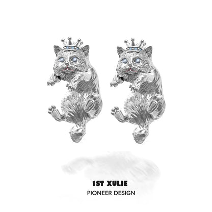 Y2K cat earrings in silver with a playful design featuring a crowned cat