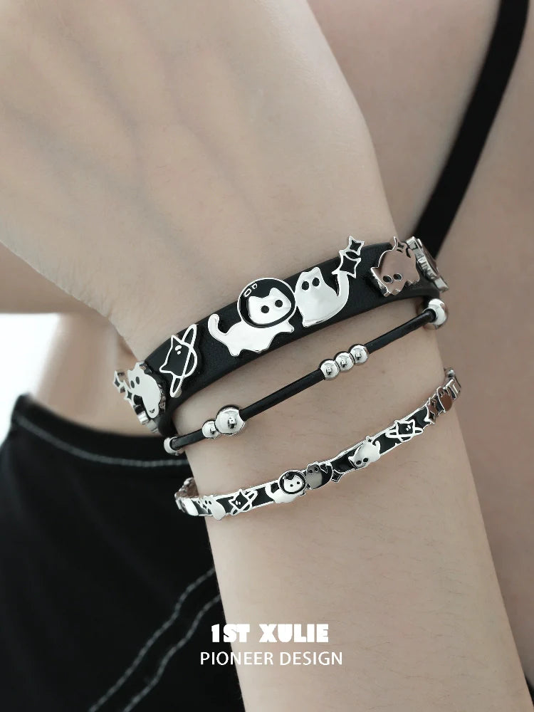 Y2K cat family silver bracelet featuring cute charms and a stylish design for trendy accessories