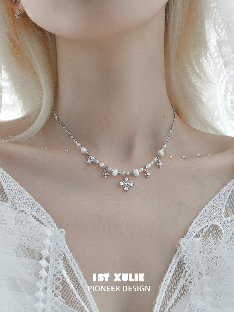 Chic Y2K pearl necklace with silver accents for a trendy fashion statement