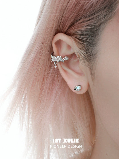 Y2K thorned crown earrings featuring intricate designs and sparkling details for a trendy look